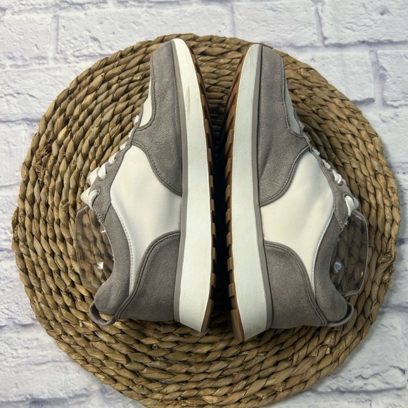 Nordstrom Rack Ladies Stylish Gray and White Sneakers. Size 7. Fashion Sneakers - Picture 5 of 6